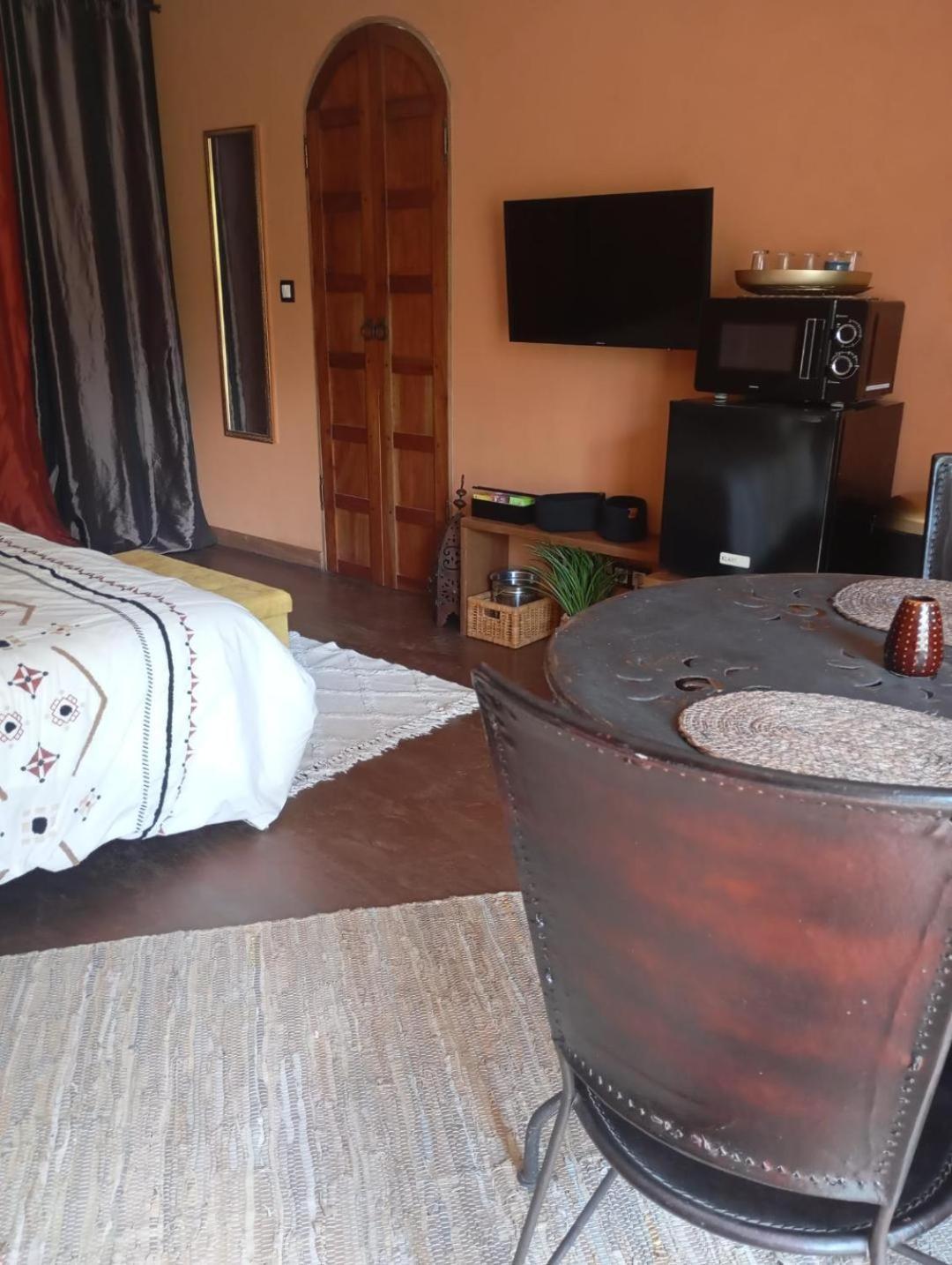 La Maison Bleue Ponsas Dış mekan fotoğraf